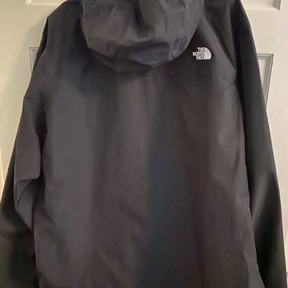 The North Face Dryzzlle Futurelight Black Rain Jacket - Picture 3 of 7